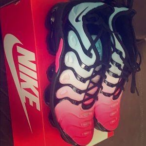 Nike Vapor Max Plus